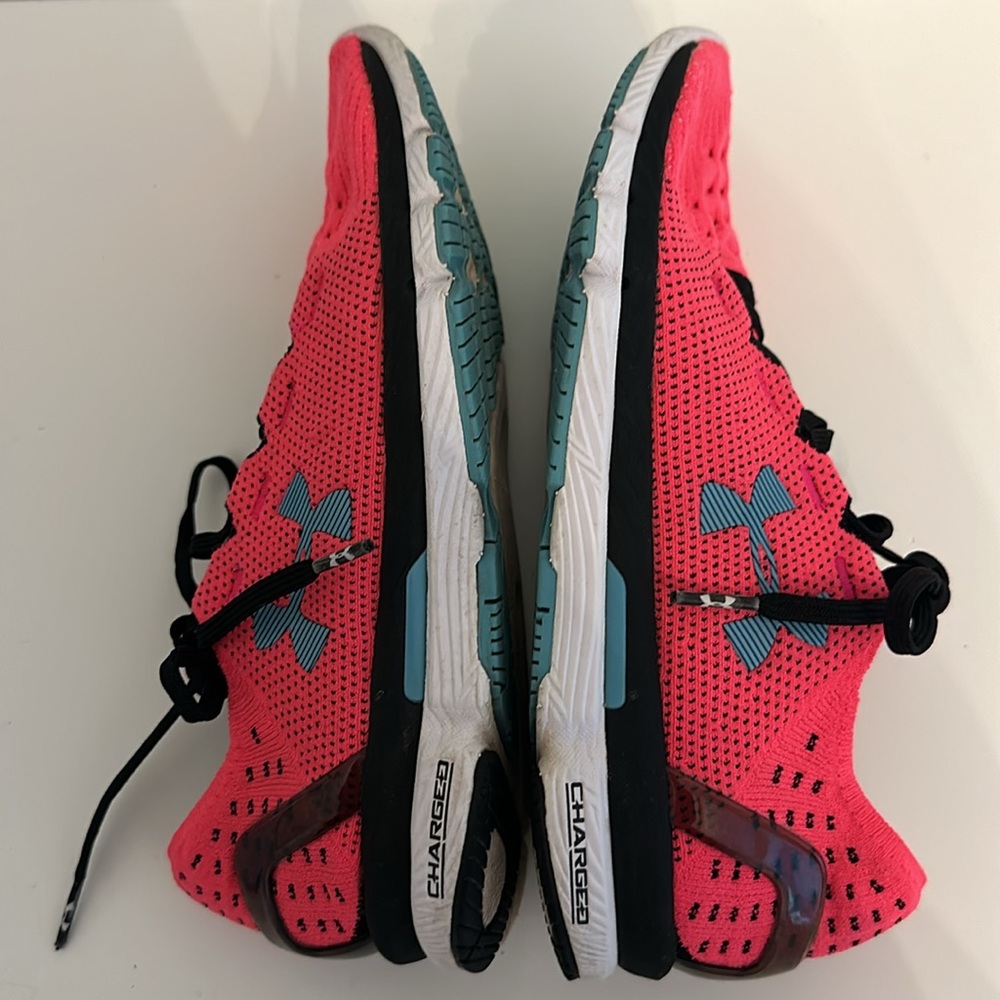 Under Armour Women’s 7.5 Speedform Lightweight Running Shoes Hot Pink/Black